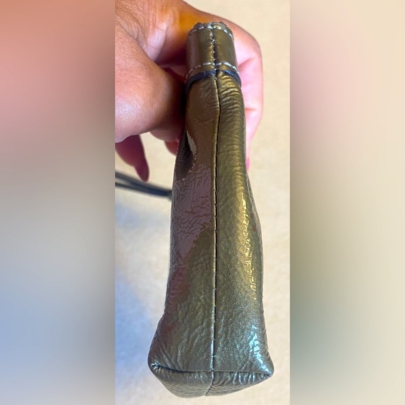 COACH Olive Green Patent Leather Wristlet, EUC - Picture 6 of 10